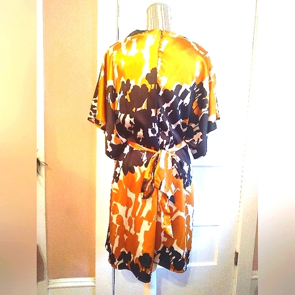 Vintage BCBG MaxAzaria Kimono floral dress - l - Picture 2 of 9